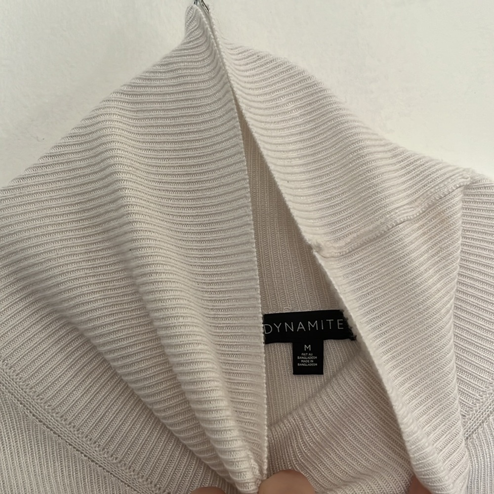 White Dynamite Basic Turtle Neck - Picture 2 of 2
